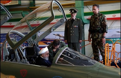 İran'ın Kevser Adlı Yerli Savaş Uçağı İlk Uçuşunu Gerçekleştirdi