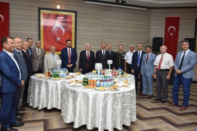 Manisa Protokolü Bayramlaştı