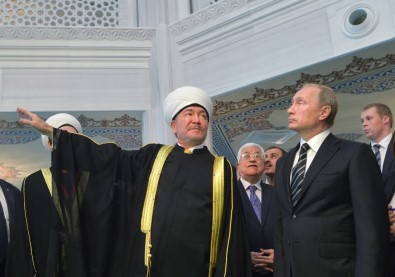 Putin Müslümanların Kurban Bayramı'nı Kutladı