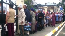 YAŞLI KADIN - Türkiye'den Kırgızistan'daki İhtiyaç Sahiplerine Bin 120 Hisse Kurban