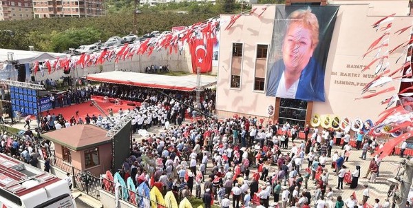 Murat Hazinedar kendi hayrını bile belediyeye ödetti