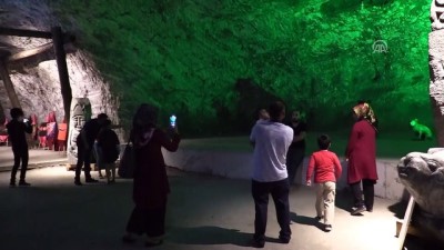 5 Bin Yıllık Tuz Mağarasına Yoğun İlgi