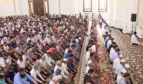BAYRAM NAMAZI - Azerbaycan'da Bayram Namazı