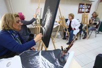 KARABAĞ - Bayraklı'nın Semt Merkezlerine İlgi Büyük