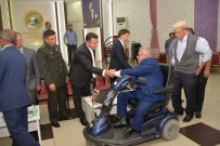 BOZÜYÜK BELEDİYESİ - Bozüyük'te İlçe Protokolü Vatandaşlarla Bayramlaştı