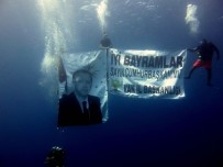 ALI HAKAN - Cumhurbaşkanı Erdoğan'ın Bayramını Denizin Altında Kutladılar