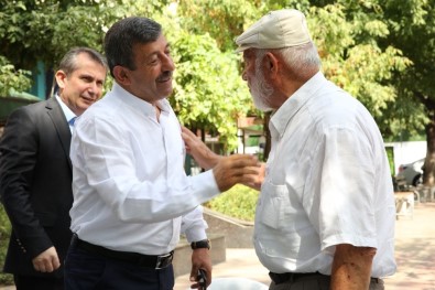 Darıcalılar Çınaraltı Meydanı'nda Bayramlaştı