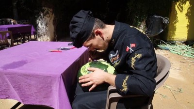 Dünyaca Ünlü Simaları Karpuz Üzerine İşliyor