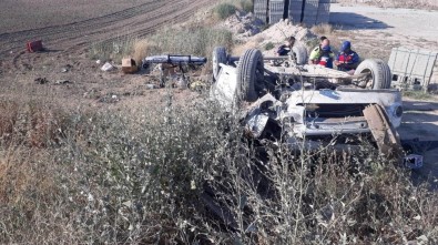 Kırşehir'de otomobil şarampole devrildi: 1 ölü, 3 yaralı