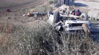 AHİ EVRAN ÜNİVERSİTESİ - Kırşehir'de otomobil şarampole devrildi: 1 ölü, 3 yaralı