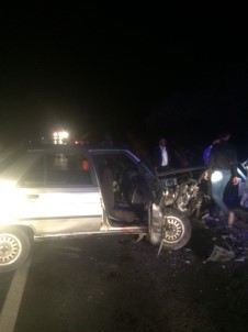 Tokat'ta İki Otomobil Çarpıştı Açıklaması 6 Yaralı