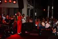 YILDIZ TİLBE - Yıldız Tilbe'den Dans Şov