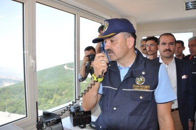 Bakan Pakdemirli, Yangın Kulesi Ekiplerinin Bayramını Kutladı