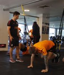 METİN OKTAY - Galatasaray, Aytemiz Alanyaspor Maçı Hazırlıklarını Çift Antrenmanla Sürdürdü