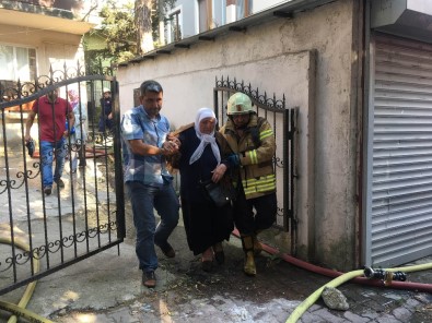 İstanbul'da Apartman Yangını