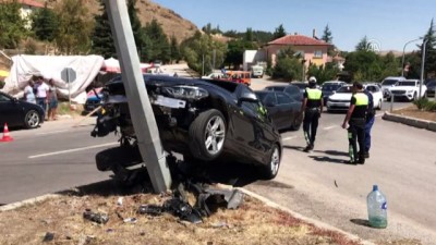 Kırıkkale'de İki Otomobil Çarpıştı Açıklaması 4 Yaralı