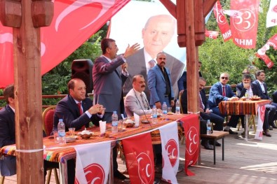 MHP'de Bayramlaşma Programı