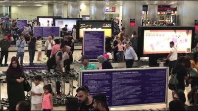 Atatürk Havalimanı'nda bayram dönüşü yoğunluğu