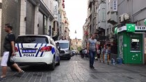 İSTİKLAL CADDESİ - Beyoğlu'nda Silahlı Kavga Açıklaması 1 Yaralı