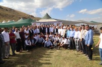 FEYZI BERDIBEK - Bingöl'de 2 Bin 500 Rakımlı Yaylada Bayramlaşma Etkinliği