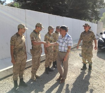 Kaymakam Özkan'dan Güvenlik Güçlerine Bayram Ziyareti