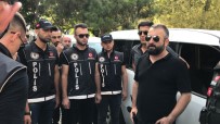 (Özel) İstanbul'da Narkotik Operasyonunda 'Torbacı Nene' Kıskıvrak Yakalandı