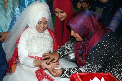 Yozgat'ta, Cumhurbaşkanı Erdoğan Sevdalısı Endonezyalı Geline Türk Usulü Düğün Yapıldı