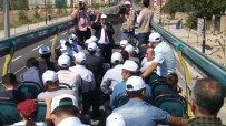 ALI ÖZKAYA - Bolvadin'de Şehitler Caddesi Törenle Açıldı