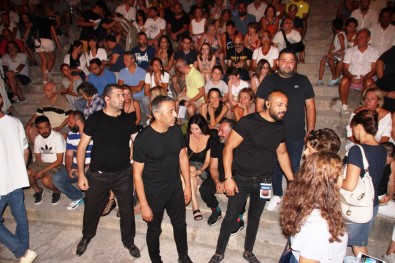 Cem Yılmaz'a tepki, Ali Sunal'a takdir