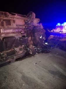 Konya'da Minibüs Devrildi Açıklaması 2 Ölü, 5 Yaralı