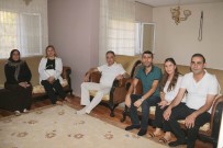 MEHMET YıLMAZ - Vali Toprak, Şehit Ailelerine Bayram Ziyaretinde Bulundu