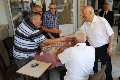 Başkan Fethi Yaşar Vatandaşla Ve Esnafla Bayramlaştı