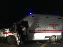 Yaralılara Müdahaleye Giden Ambulans Kazaya Karıştı Açıklaması 7 Yaralı