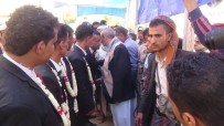 Yemen'de  Düzenlenen Toplu Düğün Töreninde 96 Kişi Evlendi