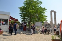 Apollon Tapınağı'na Turist Akını