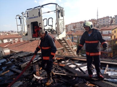 Başkent'te Korkutan Yangın Açıklaması 4 Kişi Dumandan Etkilendi