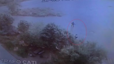 Esenyurt'ta 2 kadına yönelik silahlı saldırı kamerada