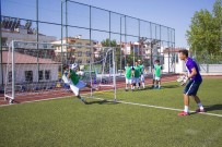 Kepez'den Antalyaspor'a Kaleci Transferi