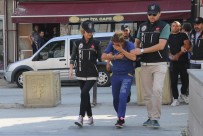 Uyuşturucu Satıcısının Üzerinde 52 Bin Liralık Bonzai Ele Geçirildi