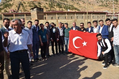 Aşiretler TL'ye Sahip Çıktı