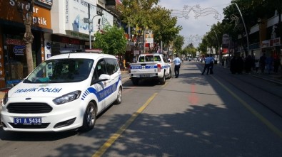 İstanbul Caddesinde Motosiklet Uygulaması