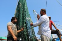 Karadenizli Balıkçılar 'Vira Bismillah' Demek İçin Gün Sayıyorlar