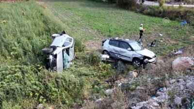 Samsun'da İki Otomobil Çarpıştı Açıklaması 2 Yaralı