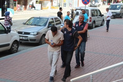 Sultanahmet'teki Canlı Bomba Saldırısını Gerçekleştiren Teröristin İkiz Kardeşi Yakalandı
