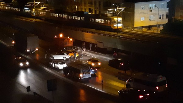 Bayrampaşa'daki zincirleme kaza kamerada