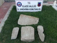Elazığ'da Tarihi Mezar Taşları İle 2 Şüpheli Yakalandı Haberi