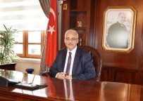 MUSTAFA HAKAN GÜVENÇER - Manisa Valisinden Bayrak Çağrısı