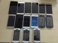 AKILLI CEP TELEFONU - Van'da 15 Adet Kaçak Cep Telefonu Ele Geçirildi