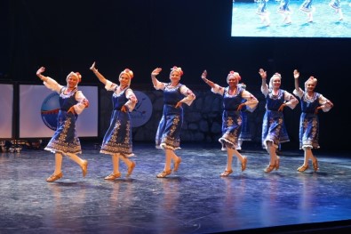 Altınköprü Halk Dansları Yarışmasında Nefesler Tutuldu