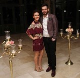 DÜĞÜN DAVETİYESİ - Online Davetiyeye Online Takı Takılacak